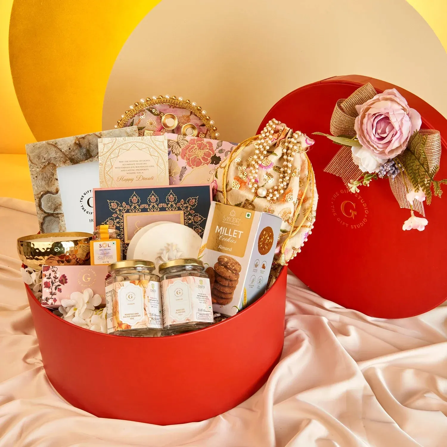 Royal Rituals Diwali Hamper - Image 2