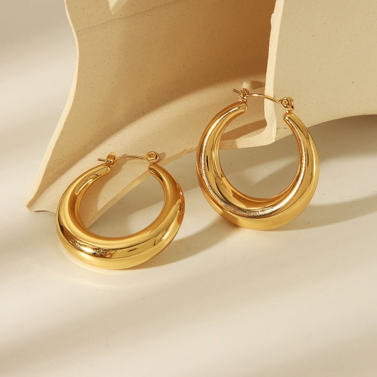 Medium Chunky Hoops