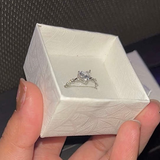 Feminine Ring