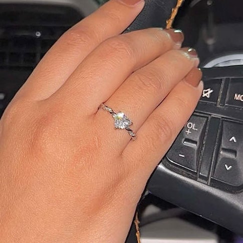 Feminine Ring - Image 2