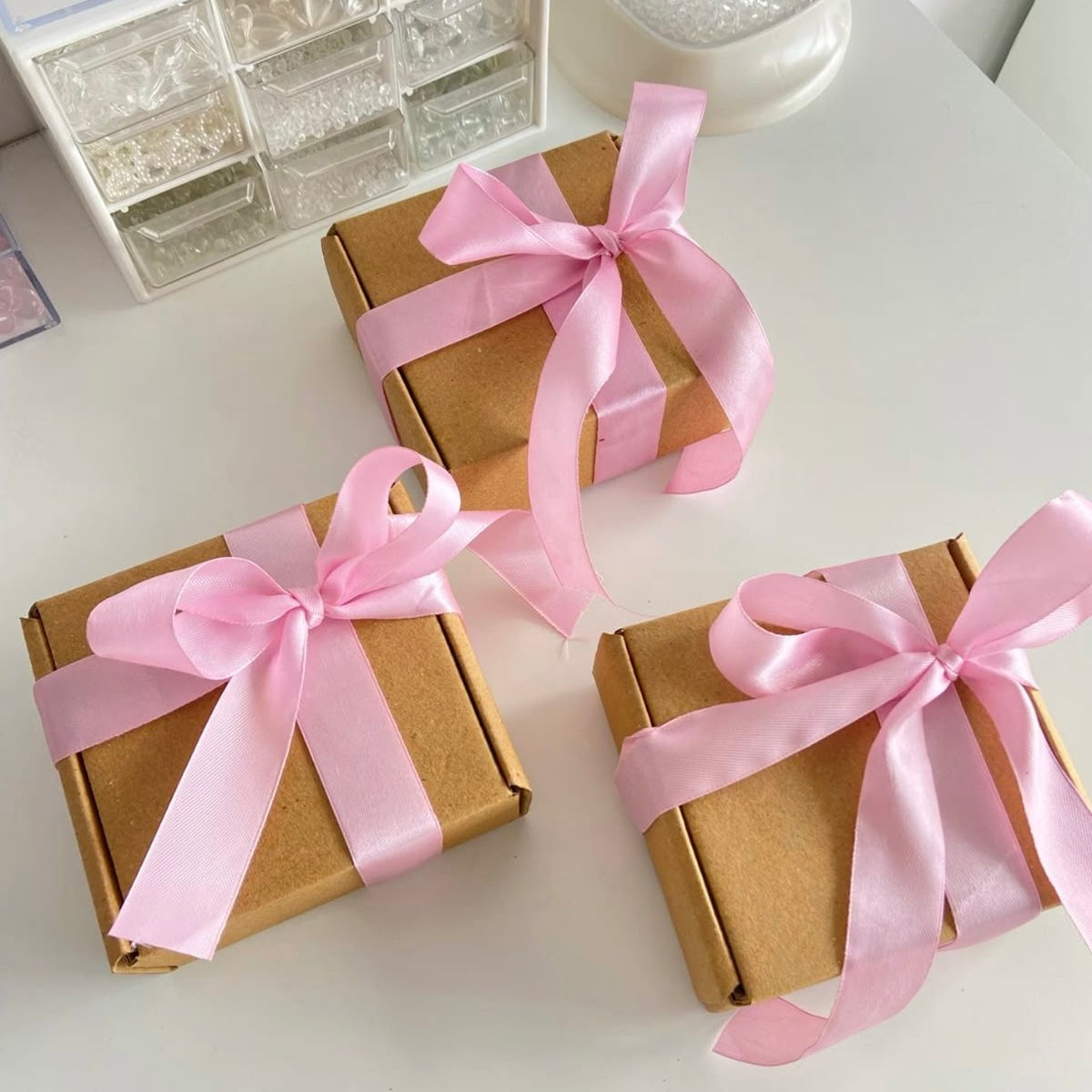 Ribbon on the box - Image 2