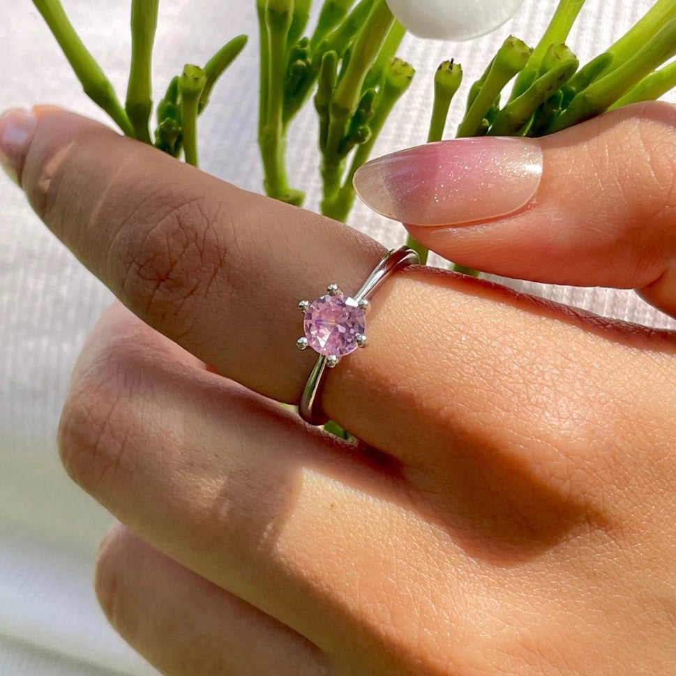 Subtle Stone Ring - Image 2