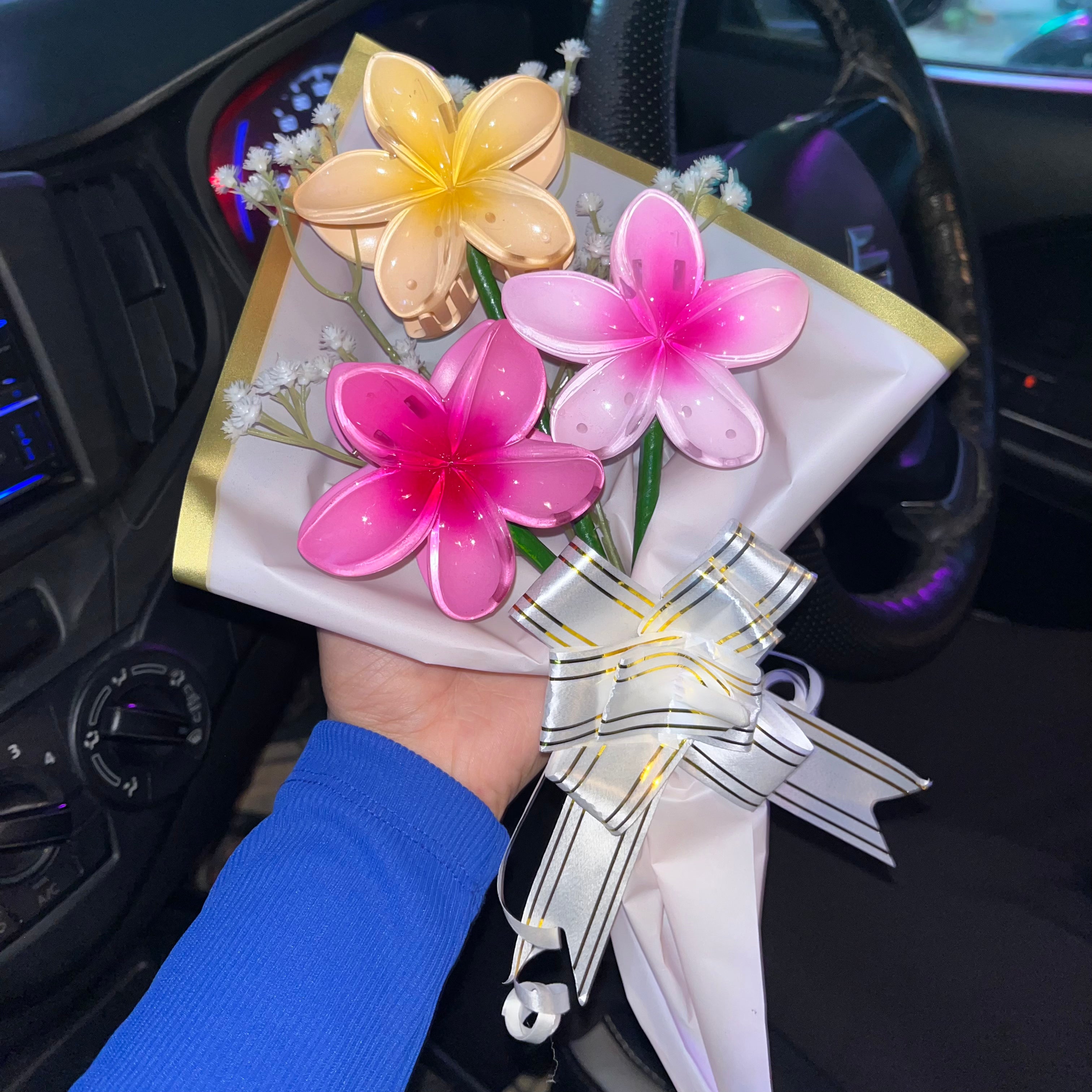 Flower Claw Clip Bouqet